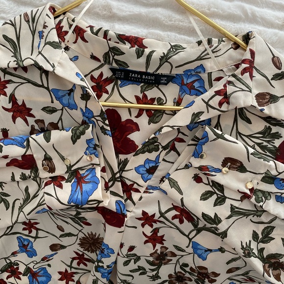 ZARA Basics Floral Print Long Sleeve Blouse - Picture 4 of 6